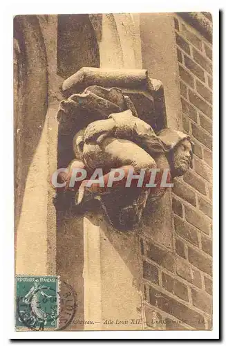 Blois Cartes postales Le chateau Aile Louis XII Une cariatide