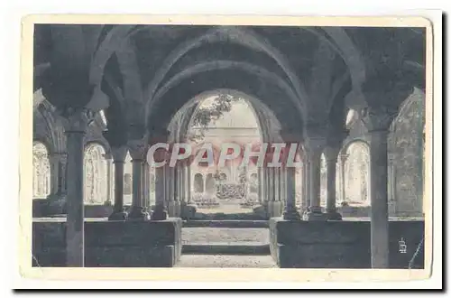 L�abbaye de Fontfroide pres Narbonne Cartes postales Interieur de la salle capitulaire et vue sur le cloitre