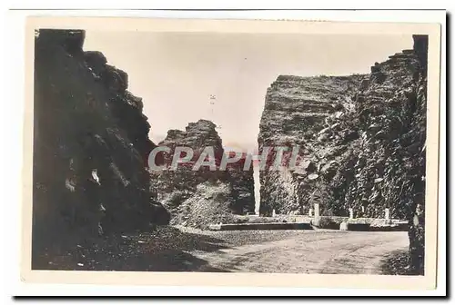 Cartes postales La route dans les gorges de Dalius