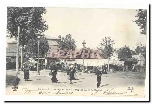 Vichy Cartes postales Place de la Republique et le marche