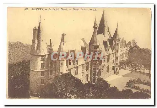 Nevers Cartes postales Le palais ducal