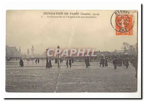 Paris (16eme) Ansichtskarte AK Inondations La passerelle de l&#39esplanade des invalides