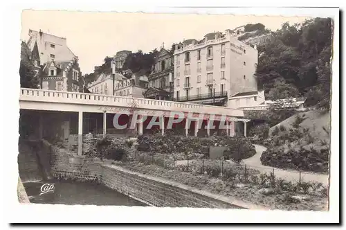 Royat Cartes postales moderne Parc de l�etablissement thermal Les jardins