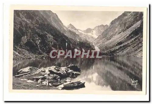 Cauterets Cartes postales moderne Le lac de Gaube (alt 1800m) et la Vignemale (alt 3298m)