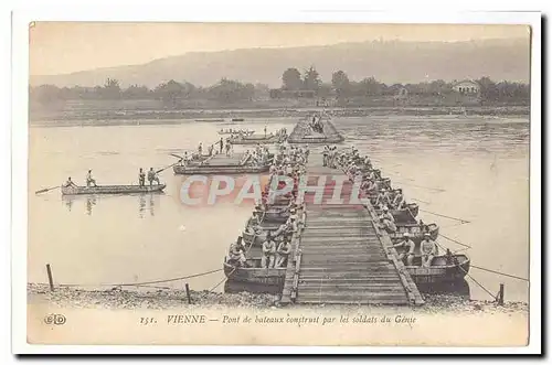 Vienne Cartes postales Pont de bateaux constuit par les soldats du Genie