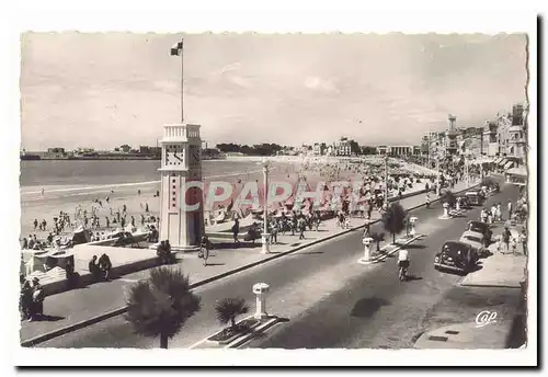 Les Sables d�Olonne Cartes postales La Tour de l&#39horloge et la plage