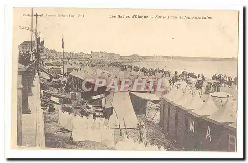 Les Sables d�Olonne Cartes postales Sur la plage a l&#39heure des bains