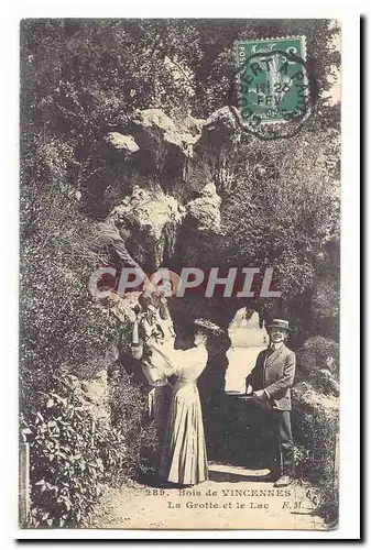 Bois de Vincennes Cartes postales La grotte et le LAc