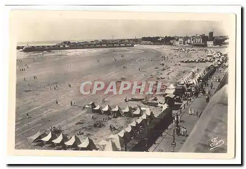 Les Sables d'olonne Cartes postales Vue panoramique de la plage et de la jetee un coin de la Chaume et du for
