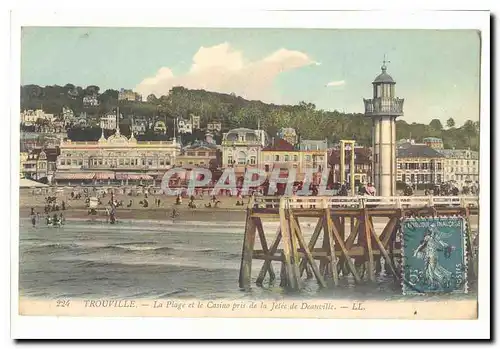 Trouville Cartes postales La plage et le casino pris de la jetee de Deauville