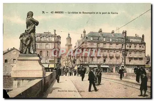 Angers Ansichtskarte AK PLa statue de Beaurepaire et le pont de CEntre