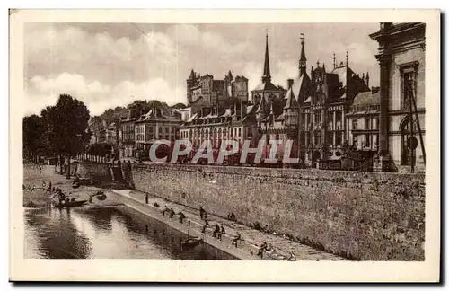 Saumur- Les Quais vers le Chateau- Cartes postales