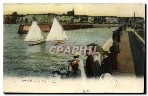 Dieppe Cartes postales La jetee (bateaux)