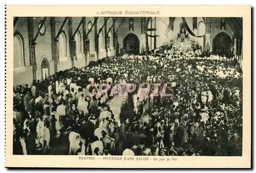 Afrique-Africa- Ouganda- La 1ere Communion les enfants autor du plat de fa�tes : chacun sera servi s