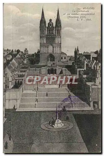 Angers Cartes postales La cathedrale et son escalier monumental (nouveau plan)