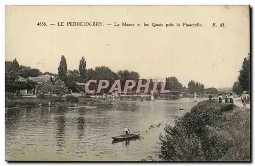 Cartes postales Le Perreux Bry La Marne et les quais pres la passerelle