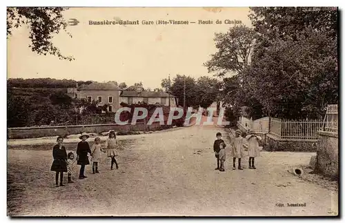 Bussiere Galant Cartes postales Route de Chaius (enfants)