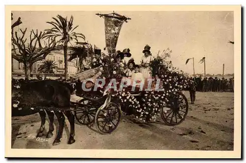 Cannes Cartes postales Hotel CAlifornie A la batailel de fleurs