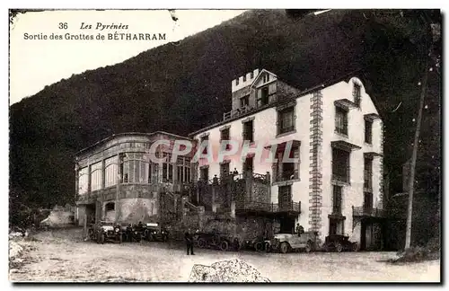 Pyrenees Cartes postales Sortie des grottes de Betharram (voitures)