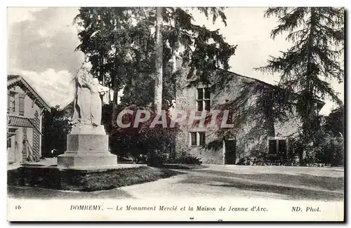 Domremy Cartes postales le monument Merci et la maison de Jeanne d'arc