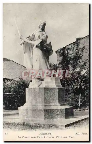 Domremy Cartes postales La Farnce remettant a Jeanne d'Arc son epee