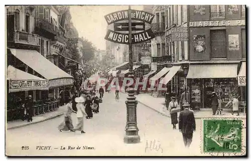 Vichy Cartes postales La rue de Nimes