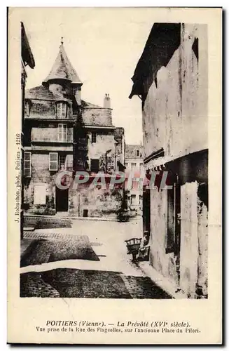 Poitiers Cartes postales La Prevote Vue prise de la rue des Flageolles sur l'ancienne Place du pilori