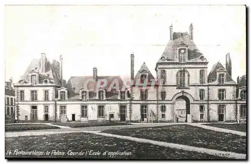 Fontainebleau Cartes postales Le palais Cour de l&#39ecole d&#39application