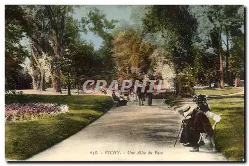 Vichy Ansichtskarte AK Une allee du parc