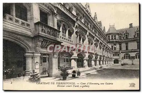 Chateau de Pierrefonds Ansichtskarte AK Cour d&#39honneur une galerie