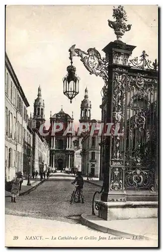 Nancy Cartes postales La cathedrale et grilles Jean Lamour