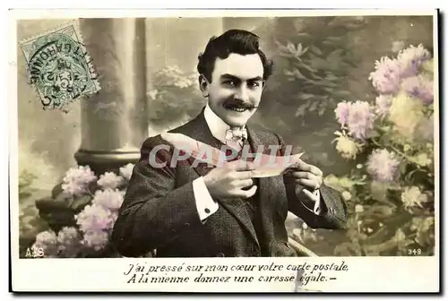 Fantaisie - Homme - J ai presse sur mon coeur votre carte postale A la mienne donnez une caresse ega