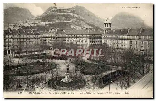 Grenoble Ansichtskarte AK La place Victor Hugo La statue de Berlioz et les forts