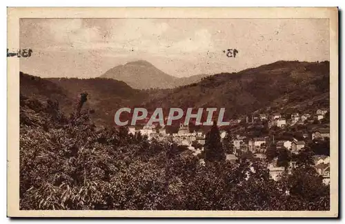 Ansichtskarte AK Auvergne Royat Un coin du vieux Royat et le Puy de Dome