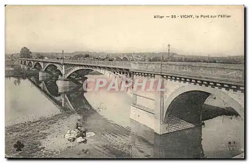 Vichy Ansichtskarte AK Le pont sur l&#39allier (lavandieres)