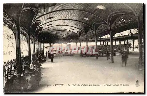 Vichy Cartes postales Le hall du palais des sources Grande grille et Lucas