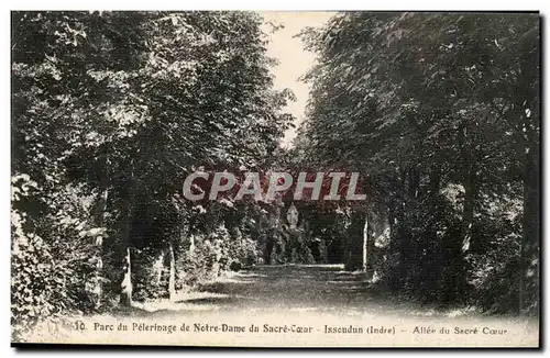Ansichtskarte AK Parc du pelerinage de Notre DAme du Sacre Coeur Issoudun Allee du sacre coeur