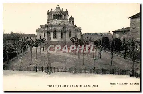 Cartes postales Vue de la place et de l'eglise Ars