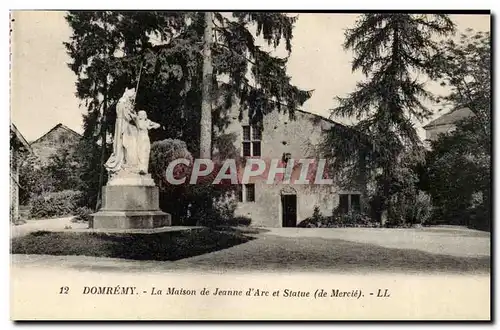 Domremy Cartes postales La maison de jeanne d&#39arc et statue (de Mercie)