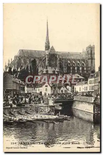 Amiens Ansichtskarte AK La cathedrale (cote Nord) (marche)