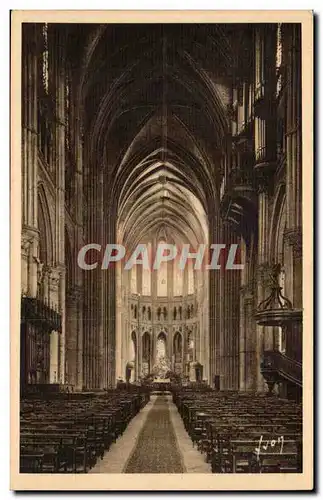 Chartres Cartes postales Interieur de la cathedrale La nef et le choeur