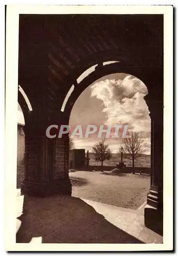 Cathedrale du Puy Cartes postales La cathedrale A l&#39ombre d&#39un porche