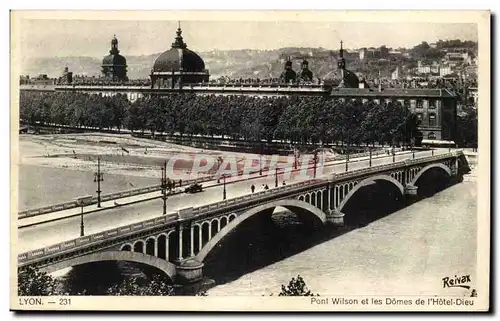 Lyon Cartes postales Pont Wilson et les domes de l&#39hotel Dieu