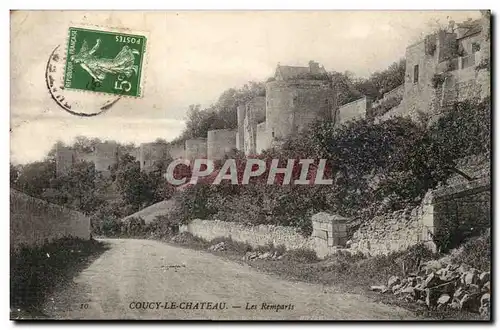 Cartes postales Chateau de Coucy Les remparts