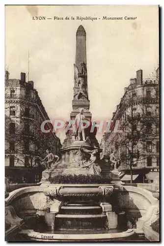 Lyon Cartes postales Place de la Republique Monument CArnot