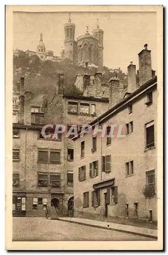 Lyon Ansichtskarte AK Vieilles maisons au pied de la colline de Fourviere