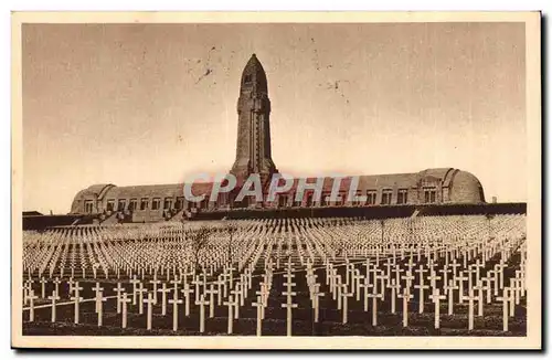 Douaumont Cartes postales ossuaire et cimetiere national (17000 tombes)