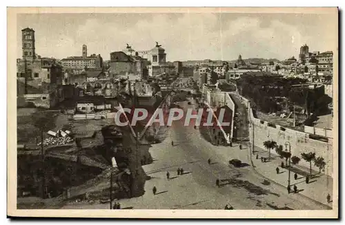 Italie Italia Roma Ansichtskarte AK Via dell imperio vista del Colosseo