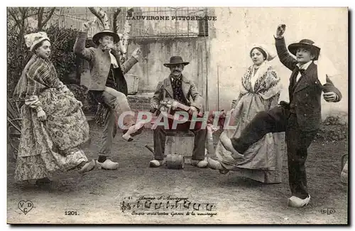 Puy de Dome- L'Auvergne Pittoresque- La Musique- Dancer-Intrument- --Cartes postales