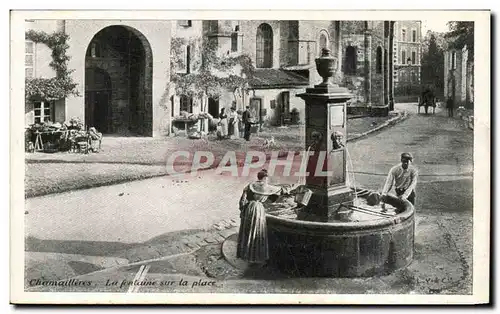 Puy de Dome- Chamailleres- La Fontaine sur la Place-Ansichtskarte AK